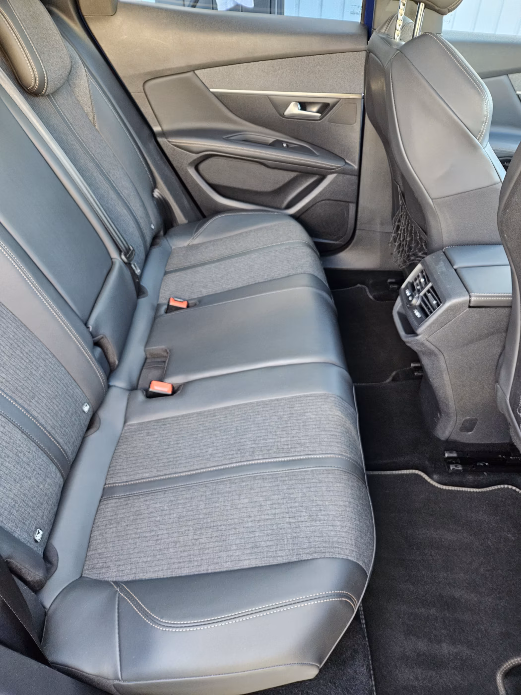 Peugeot 3008 фото 11