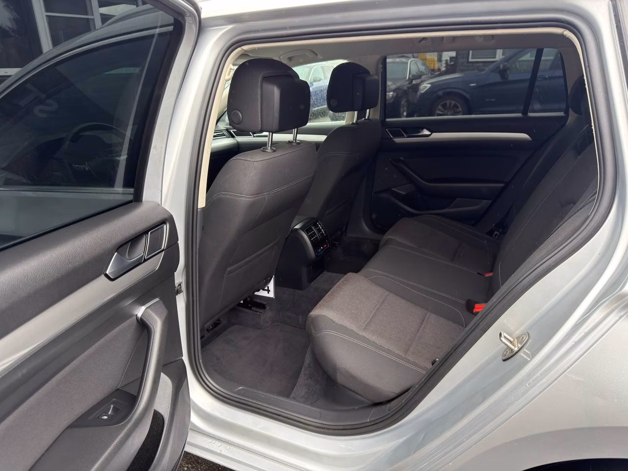 Volkswagen Passat фото 17
