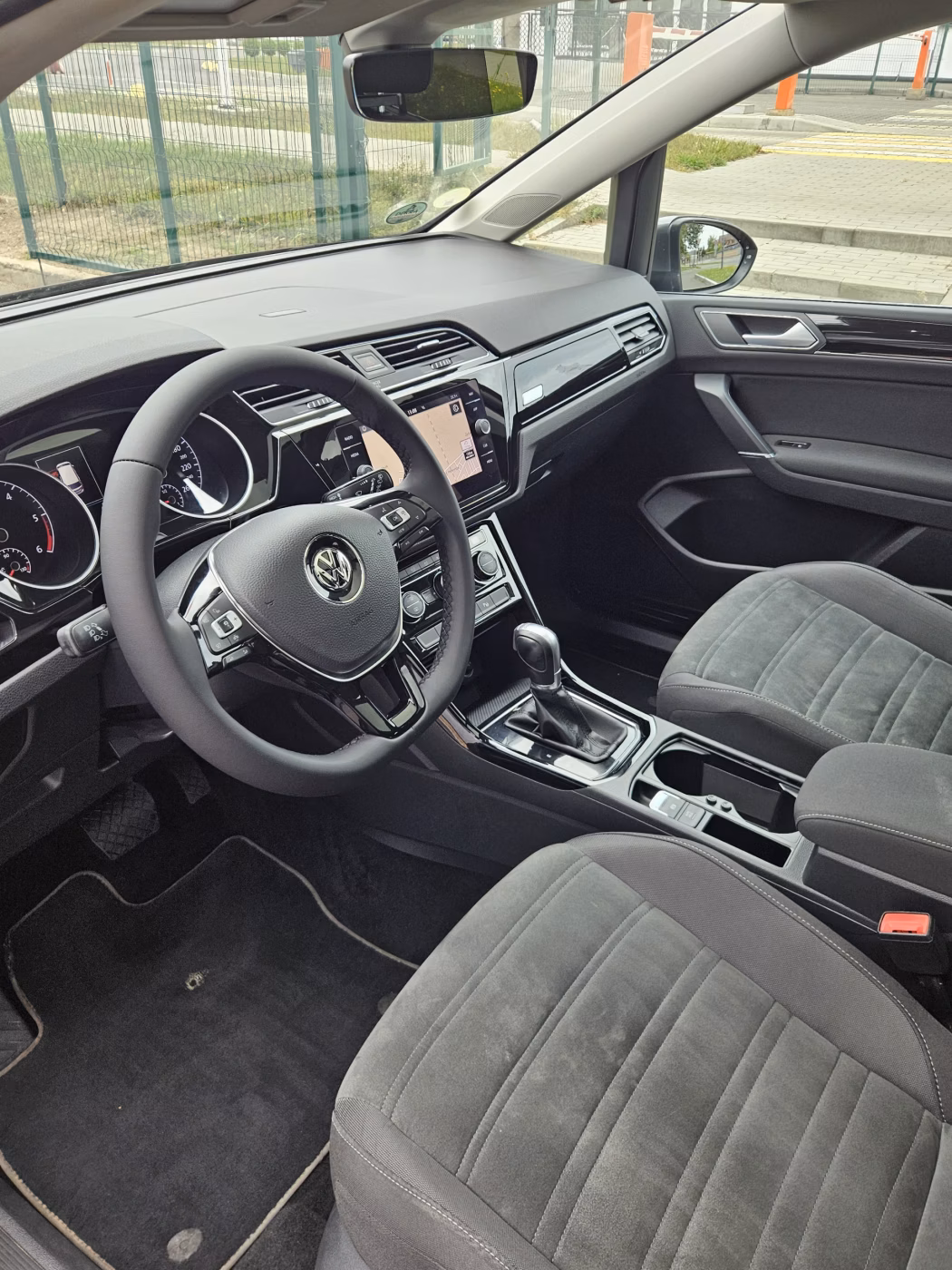 Volkswagen Touran фото 7