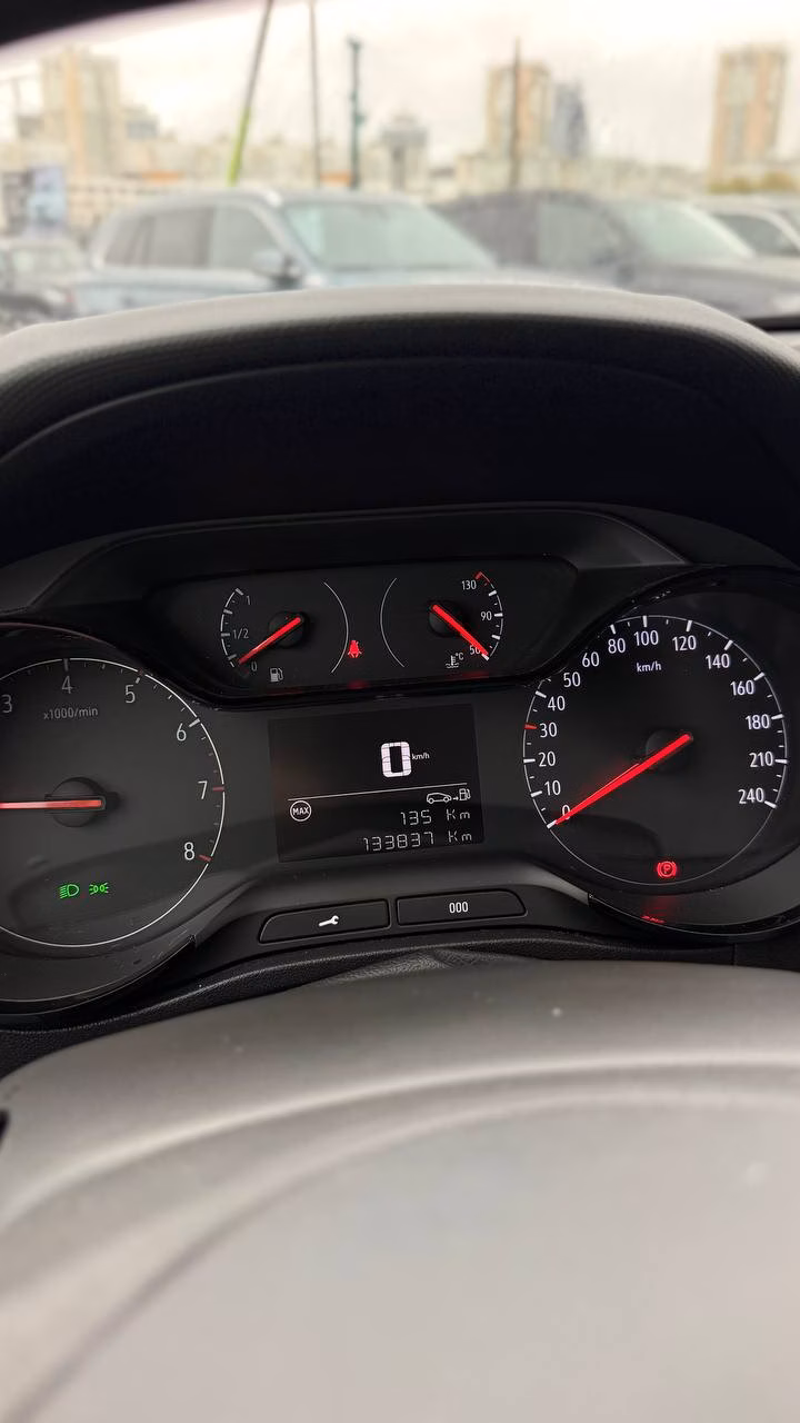 Opel Crossland X фото 15