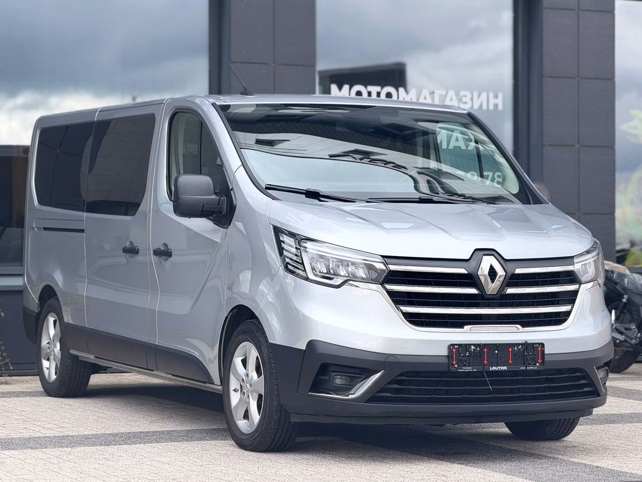 Renault Trafic фото 6