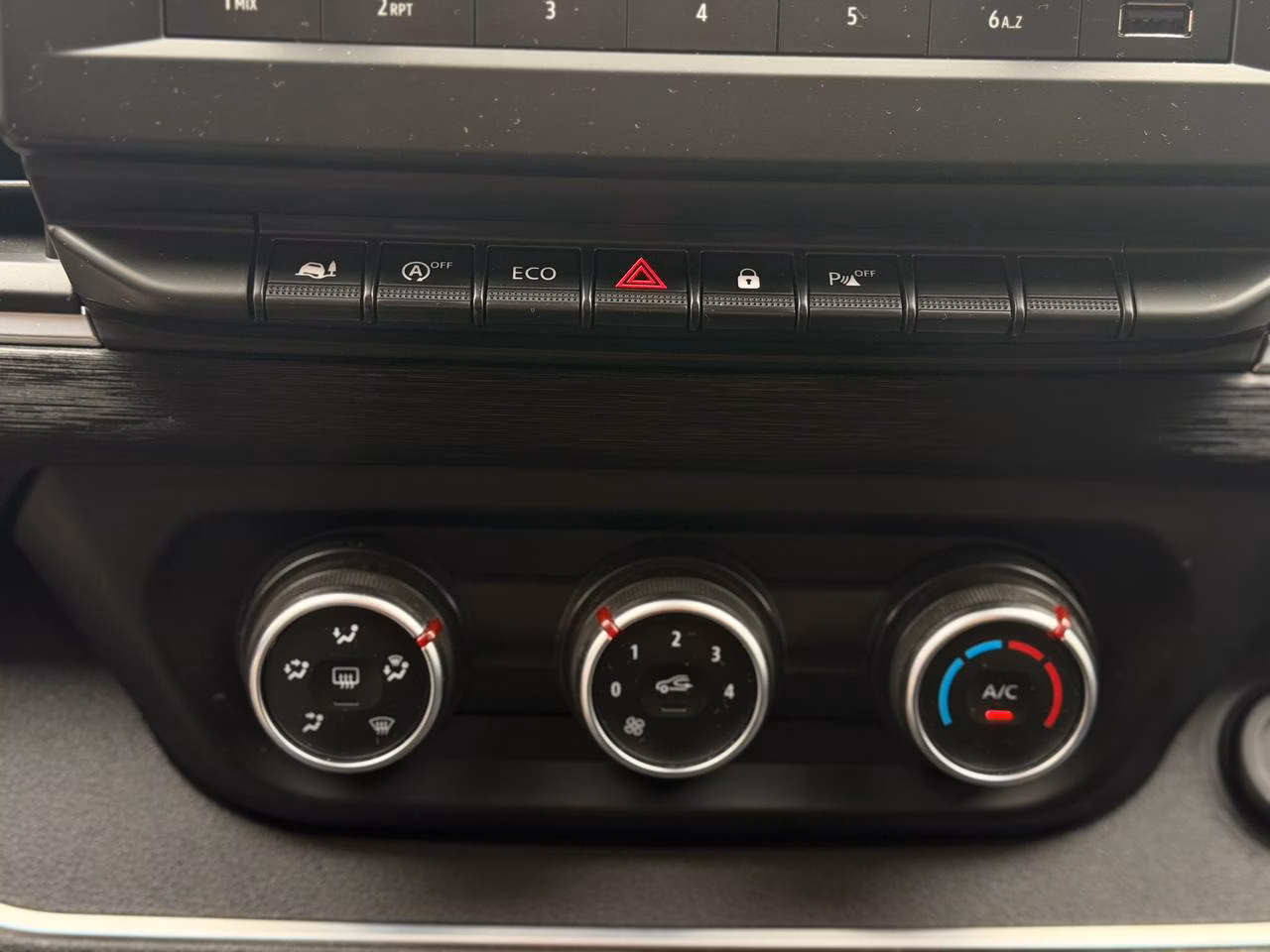 Renault Trafic фото 15