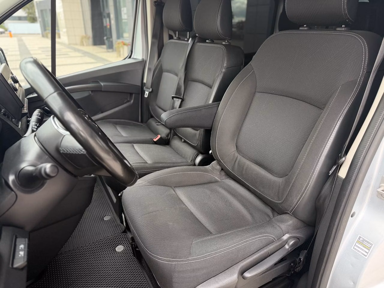 Renault Trafic фото 20