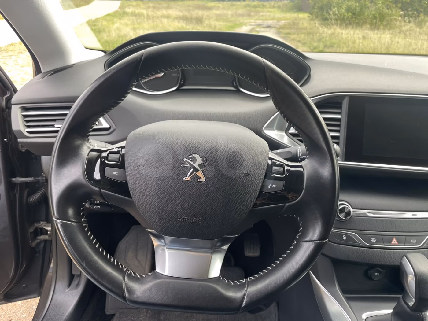 Peugeot 308 фото 10