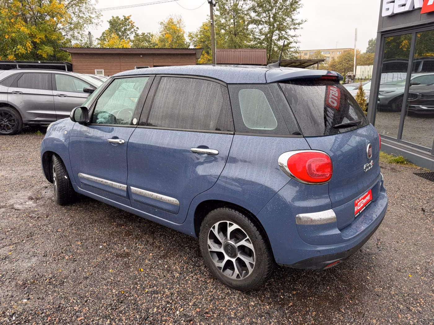 Fiat 500L фото 7