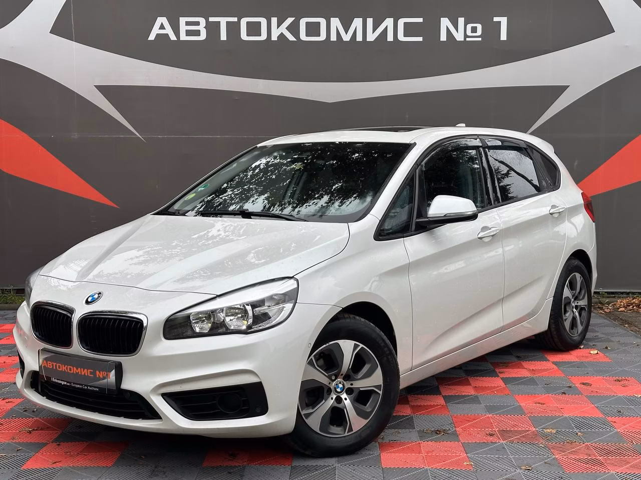 BMW 2 серия Active Tourer фото 2