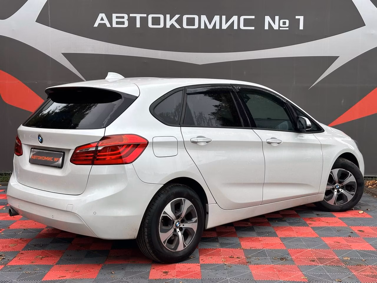 BMW 2 серия Active Tourer фото 4