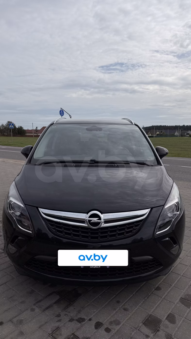 Opel Zafira фото 3
