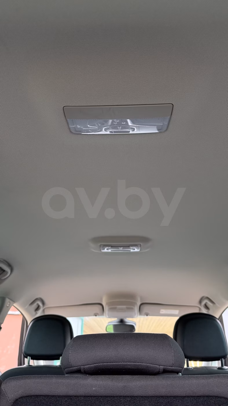 Opel Zafira фото 8