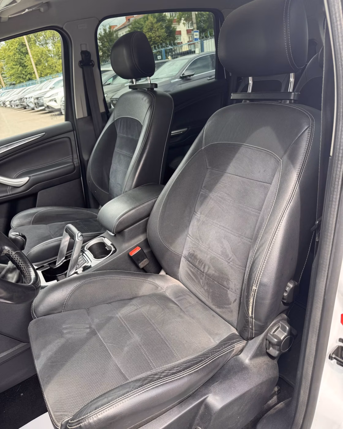 Ford S-MAX фото 9