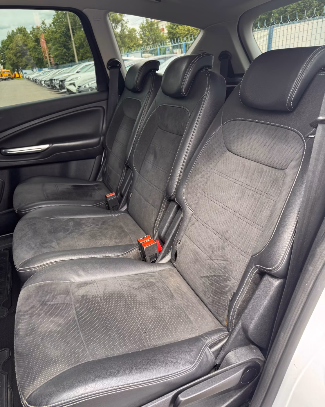 Ford S-MAX фото 10