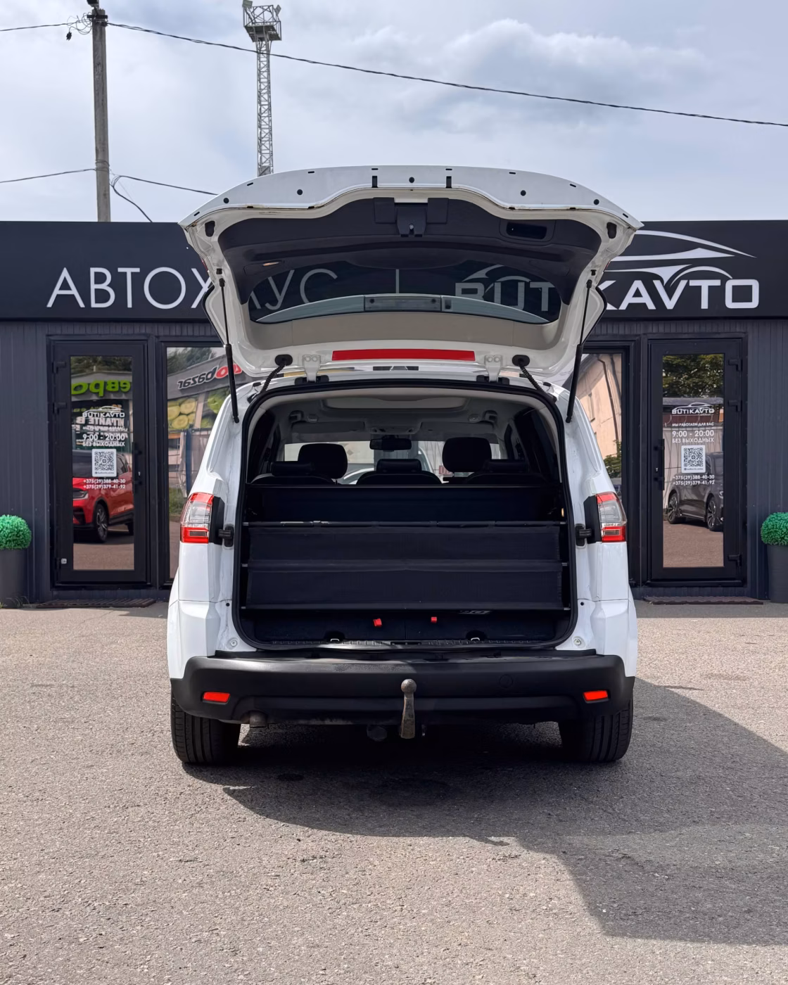 Ford S-MAX фото 11
