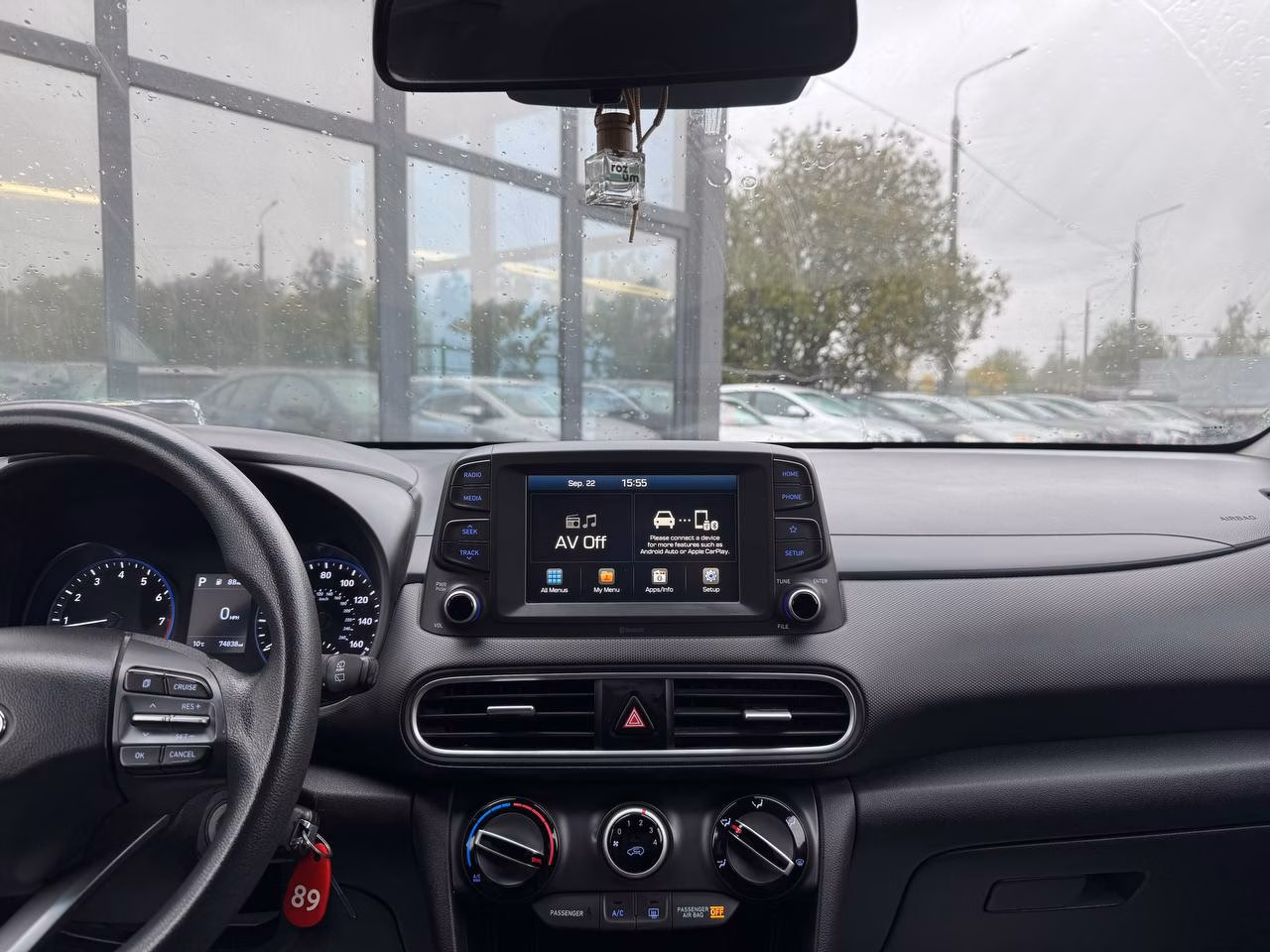 Hyundai Kona фото 11