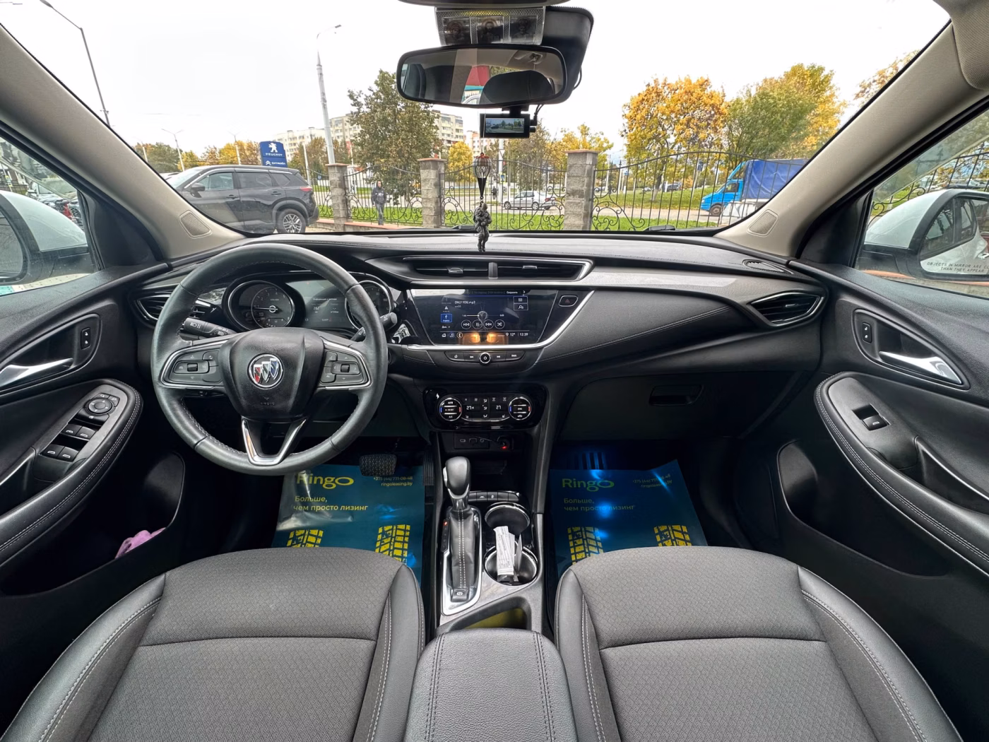 Buick Encore GX фото 11