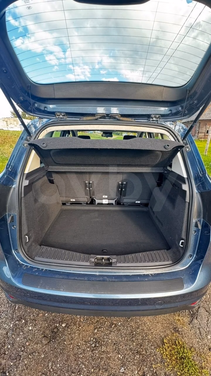 Ford C-MAX фото 8