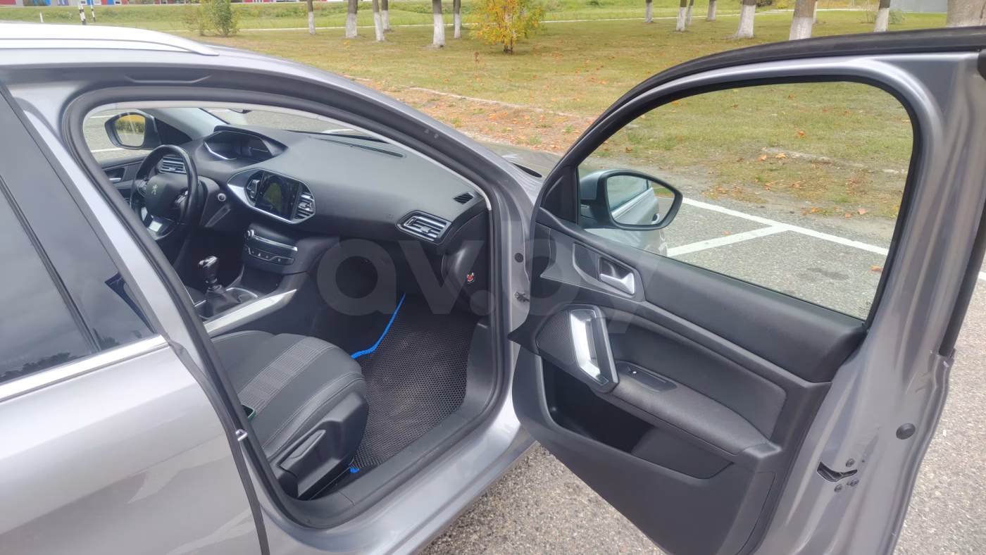 Peugeot 308 фото 4