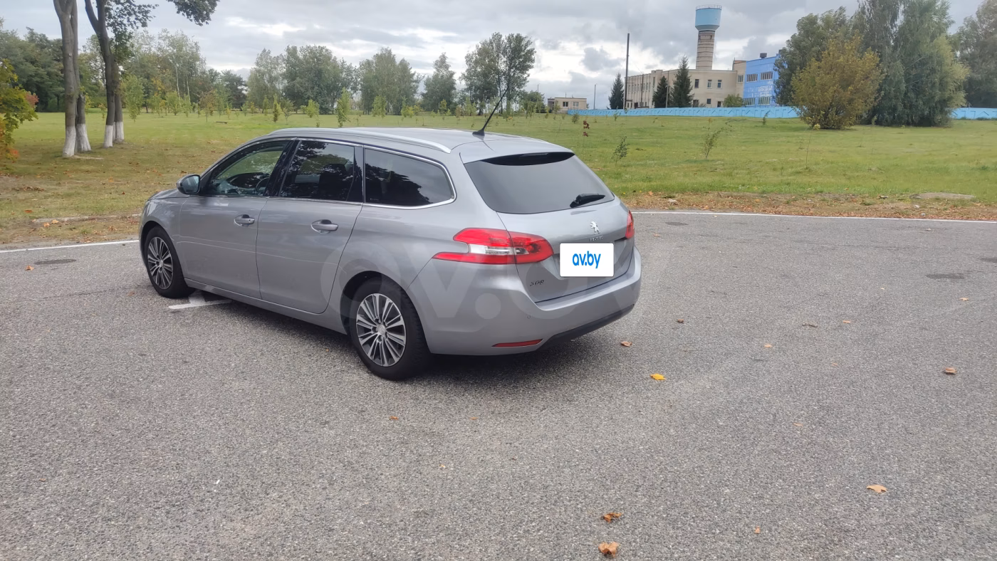Peugeot 308 фото 9
