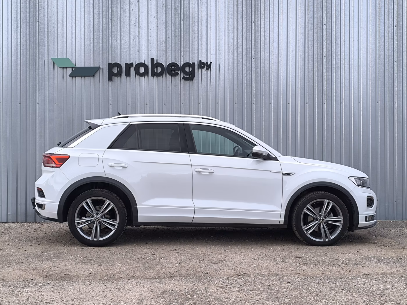 Volkswagen T-Roc фото 3