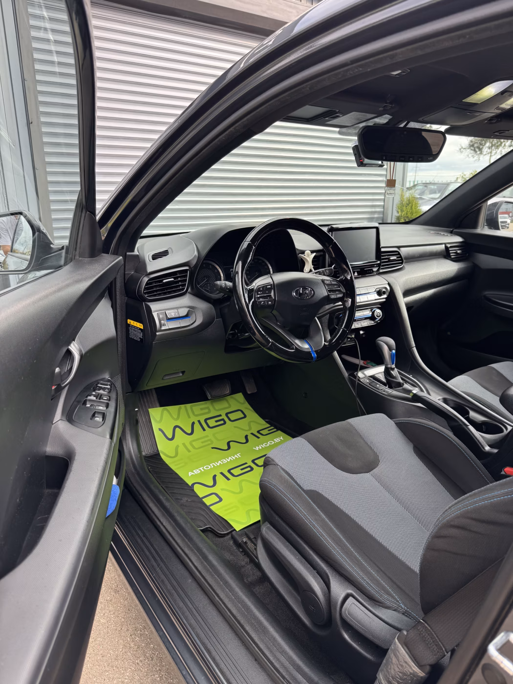 Hyundai Veloster фото 10