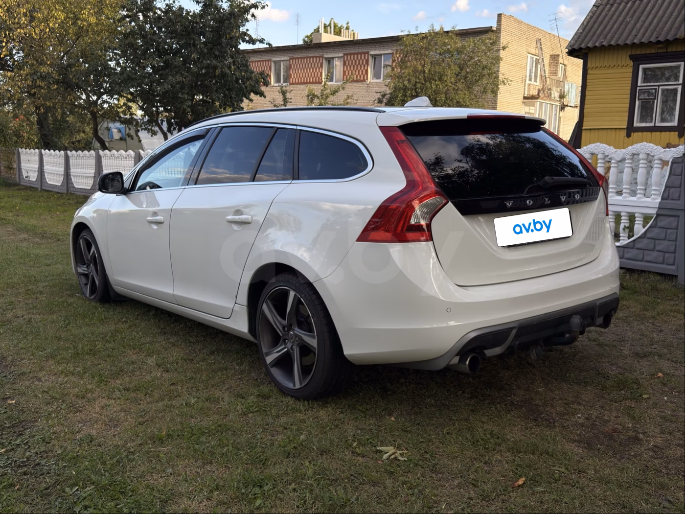 Volvo V60 фото 4