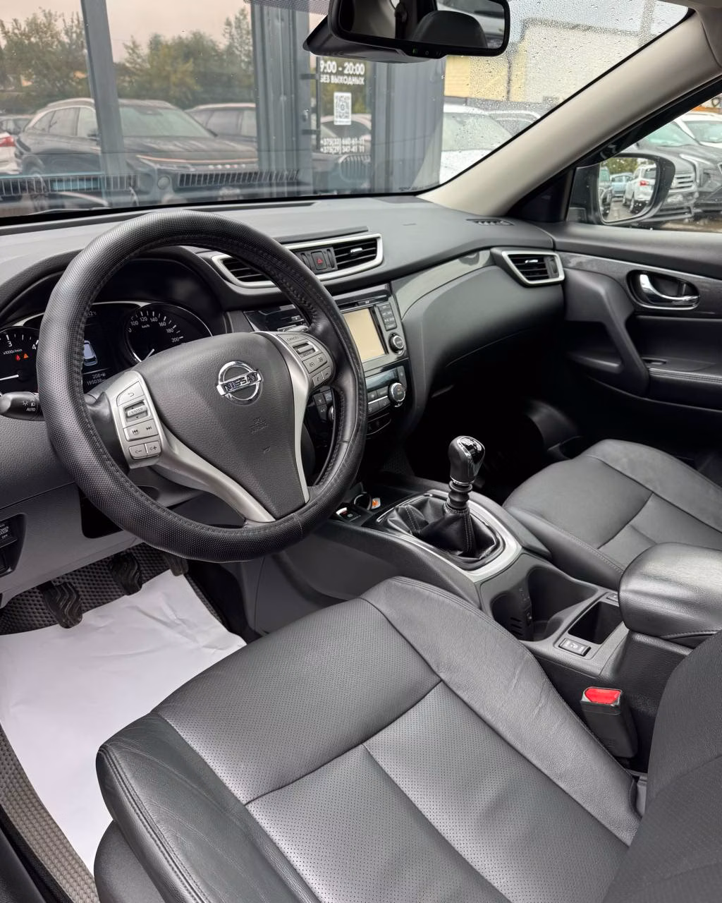 Nissan X-Trail фото 8