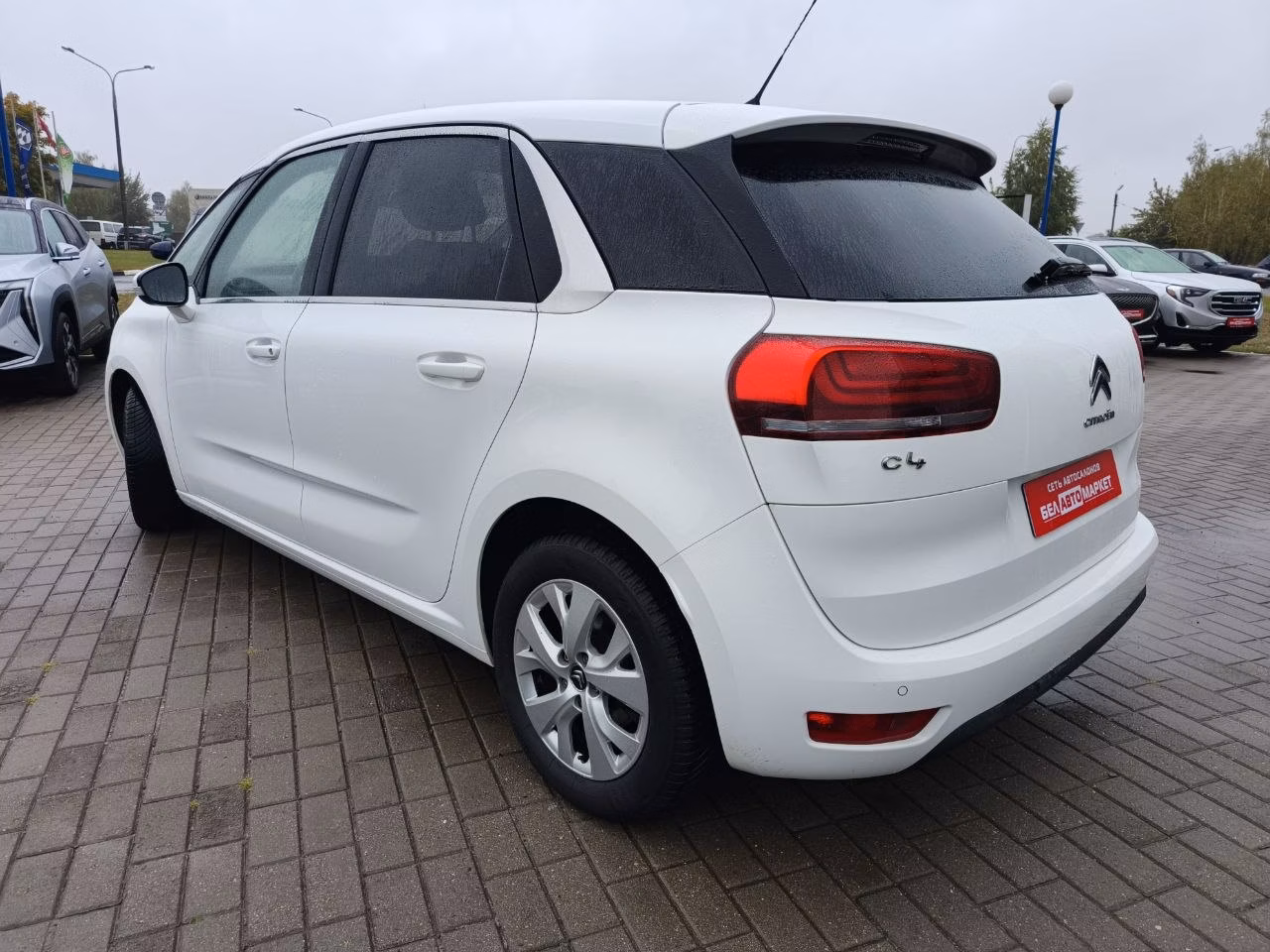 Citroen C4 Picasso фото 7