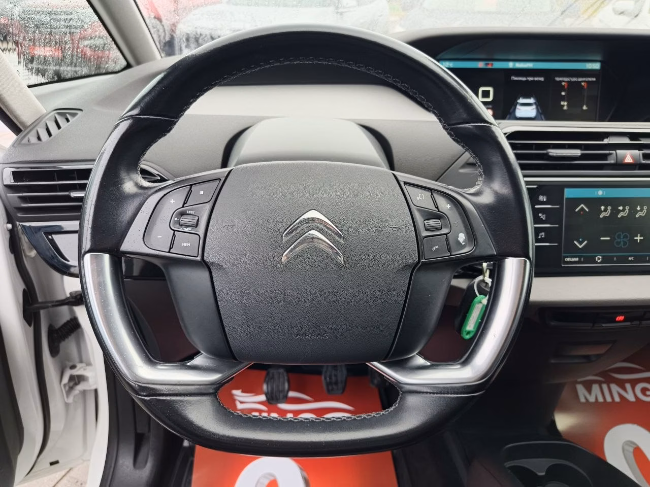 Citroen C4 Picasso фото 12