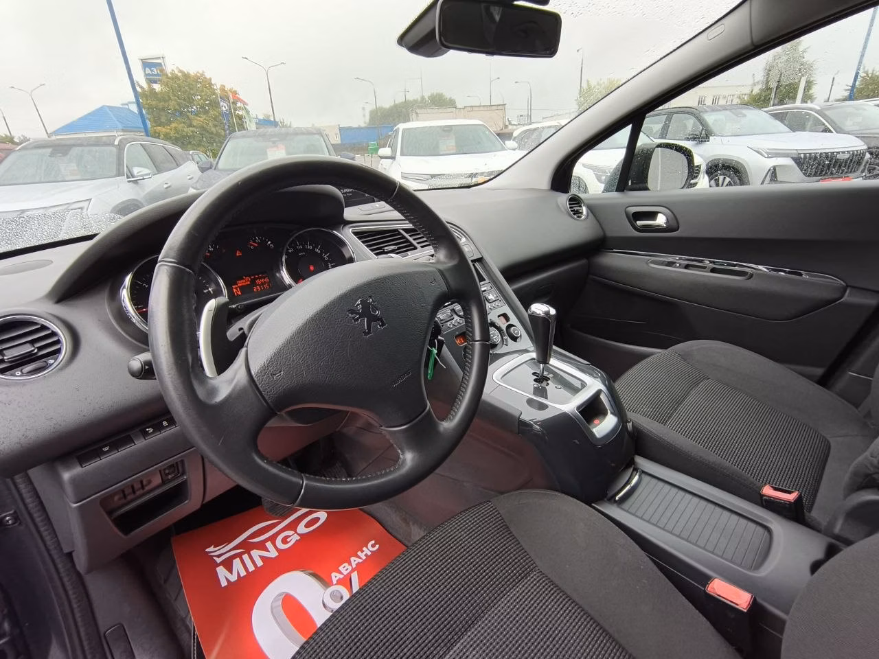 Peugeot 5008 фото 17