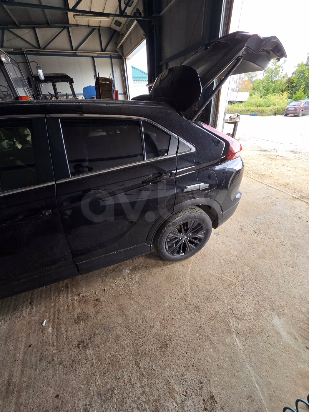 Mitsubishi Eclipse Cross фото 2