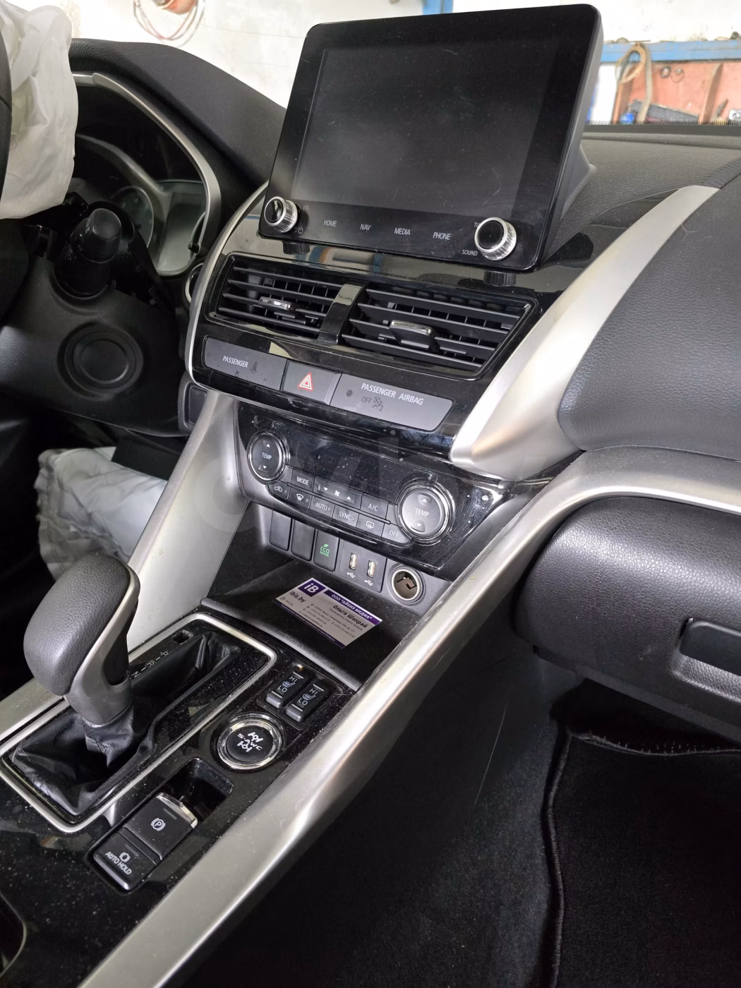 Mitsubishi Eclipse Cross фото 7