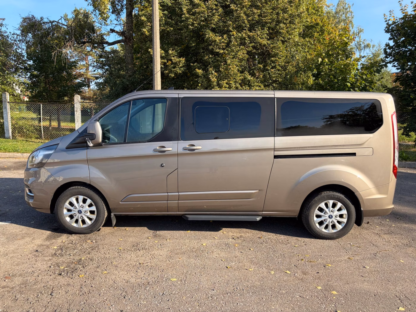 Ford Tourneo Custom фото 2