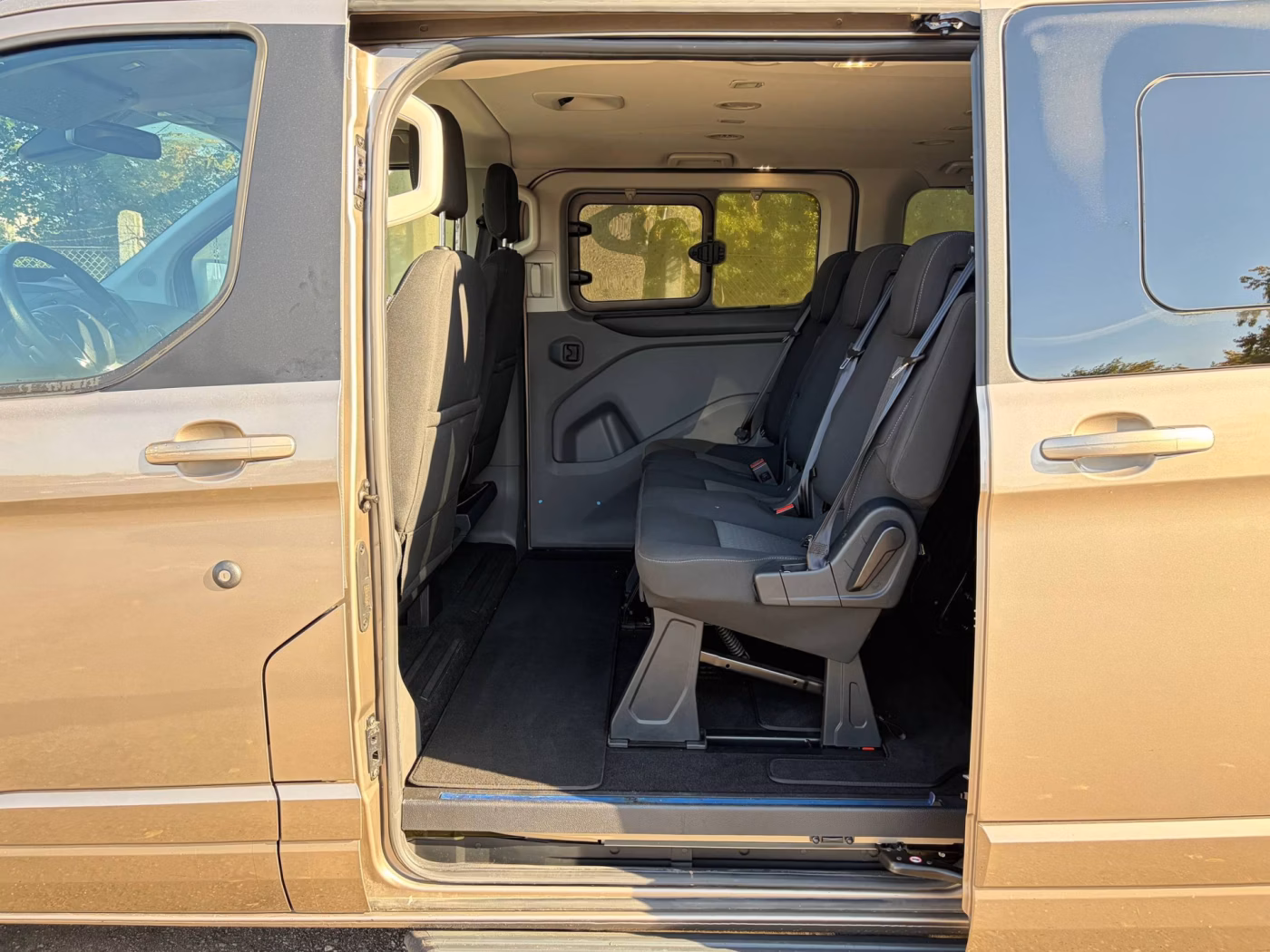 Ford Tourneo Custom фото 13