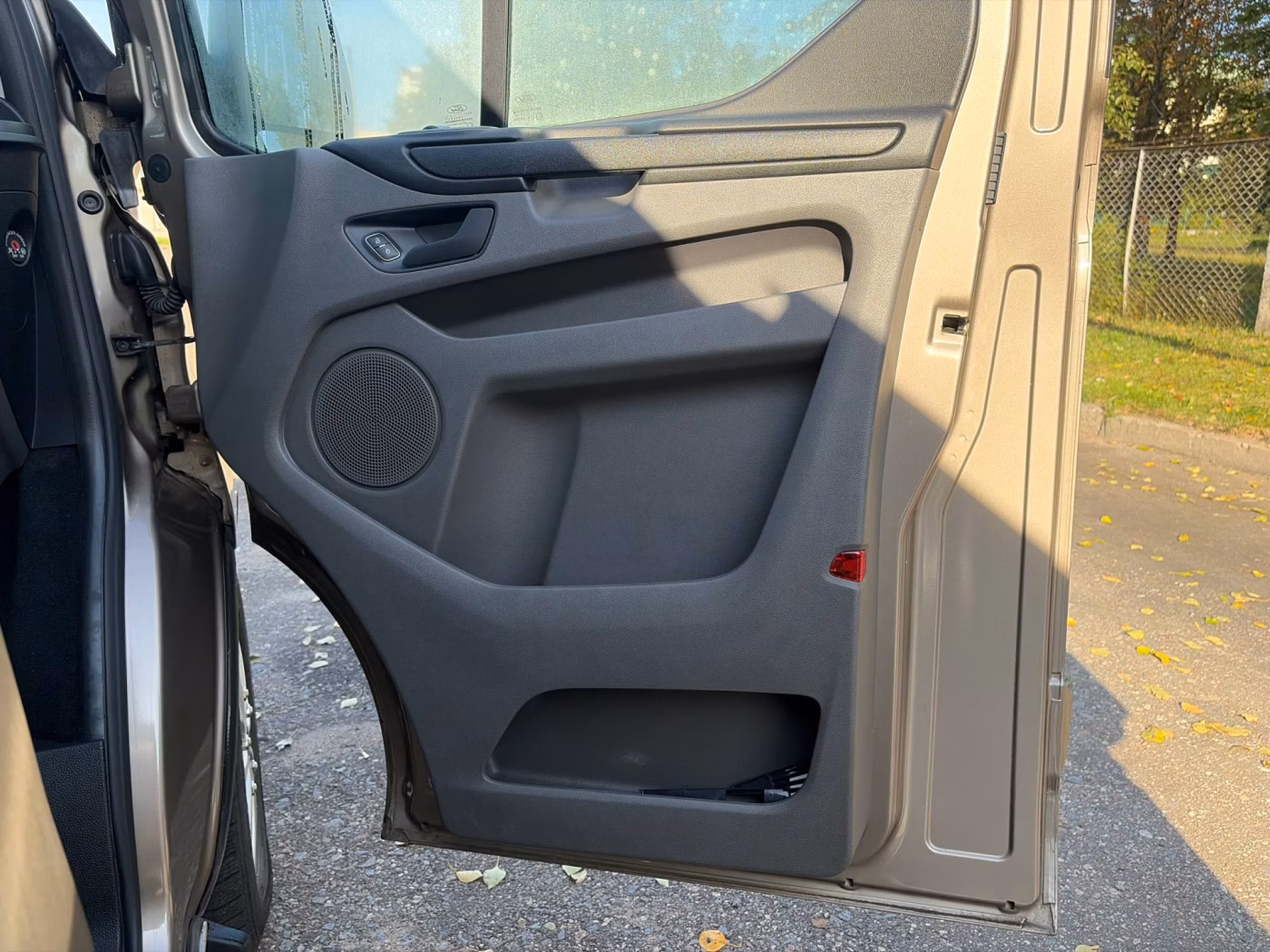 Ford Tourneo Custom фото 18