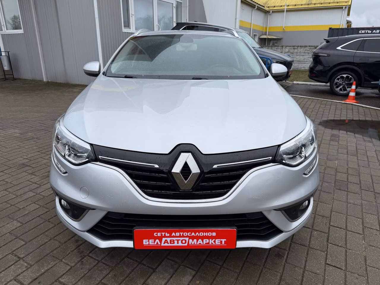 Renault Megane фото 2