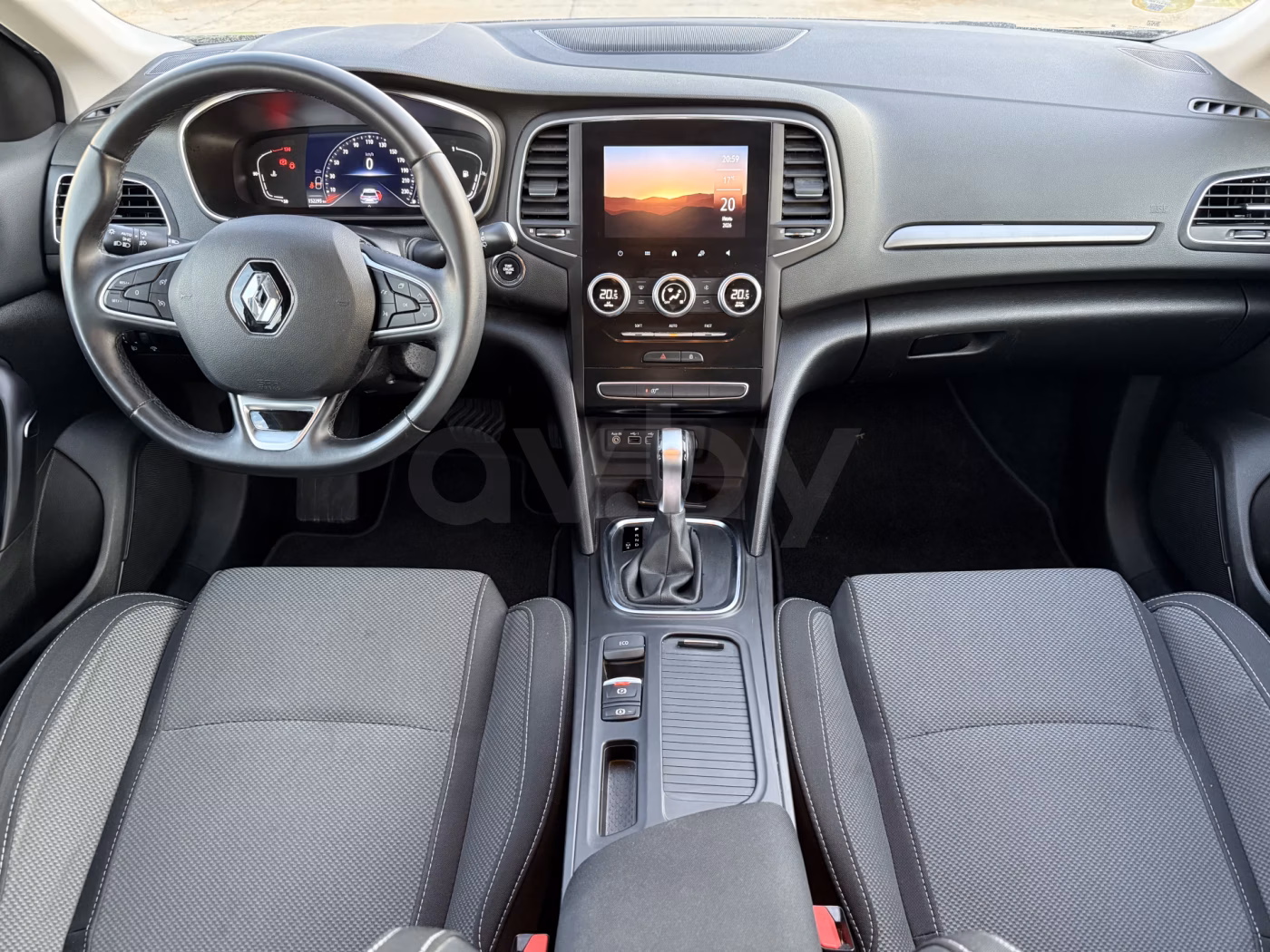 Renault Megane фото 11