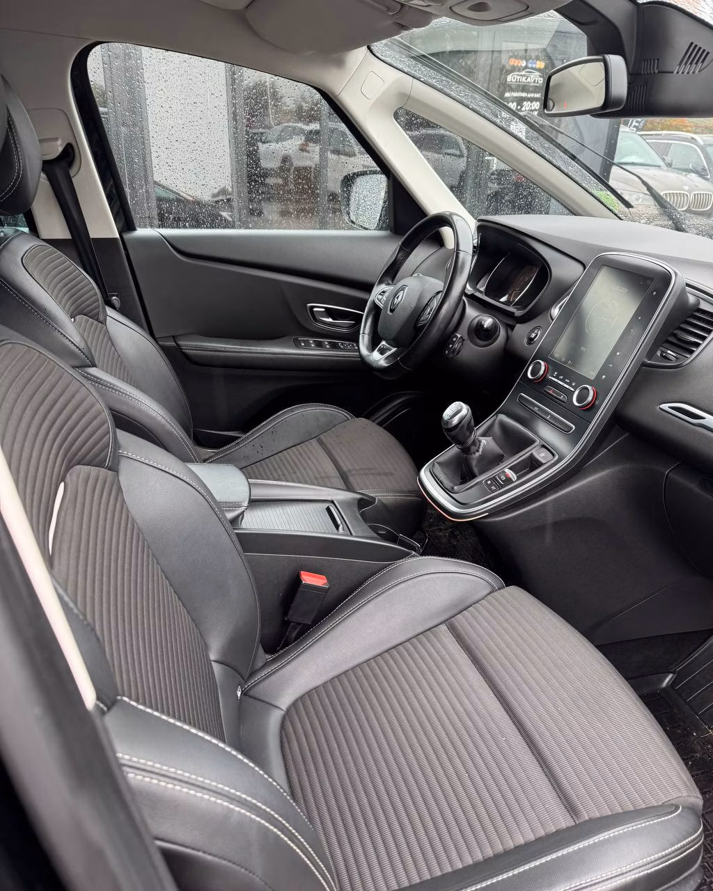 Renault Grand Scenic фото 14