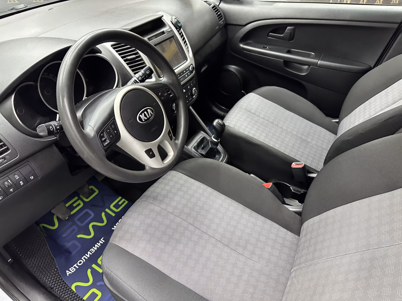 Kia Venga фото 20