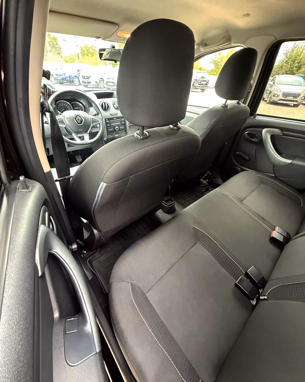 Renault Duster фото 12