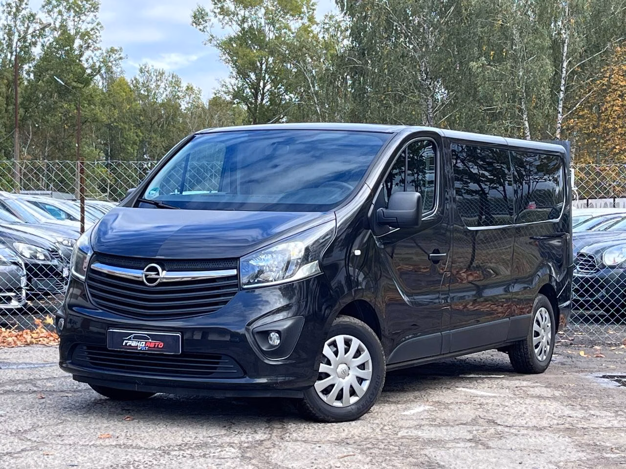 Opel Vivaro фото 2