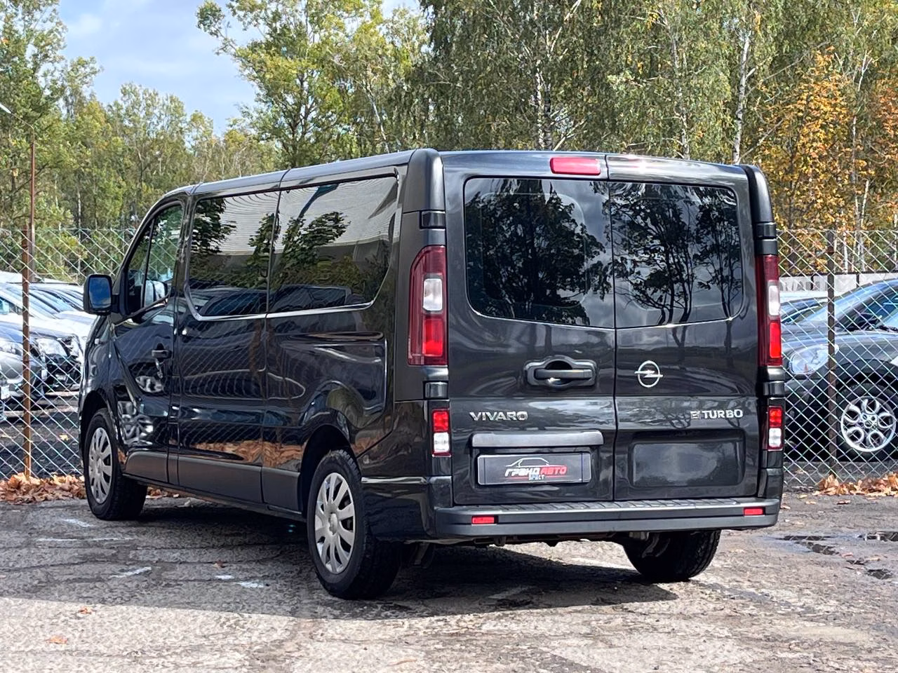 Opel Vivaro фото 3