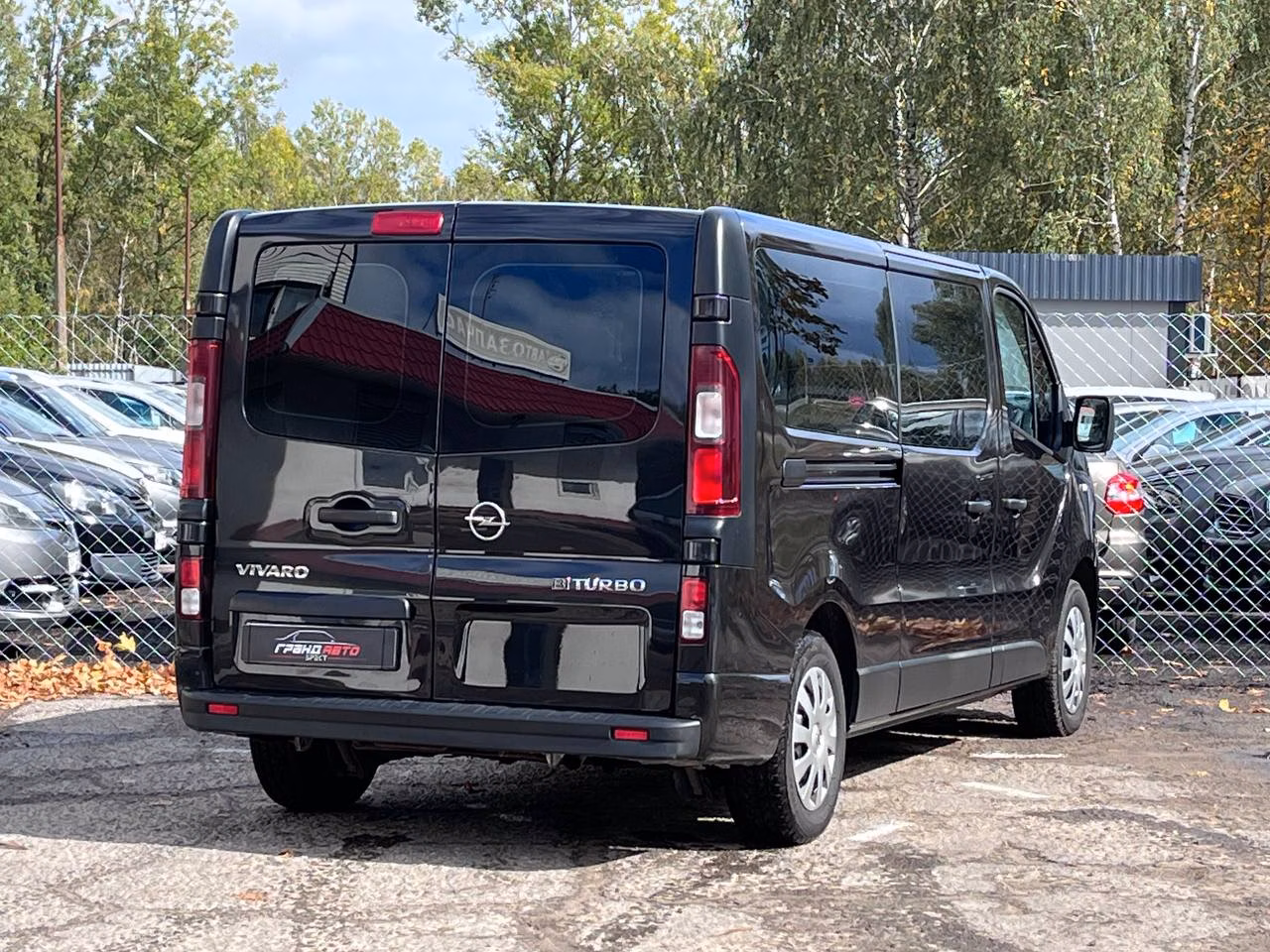 Opel Vivaro фото 4