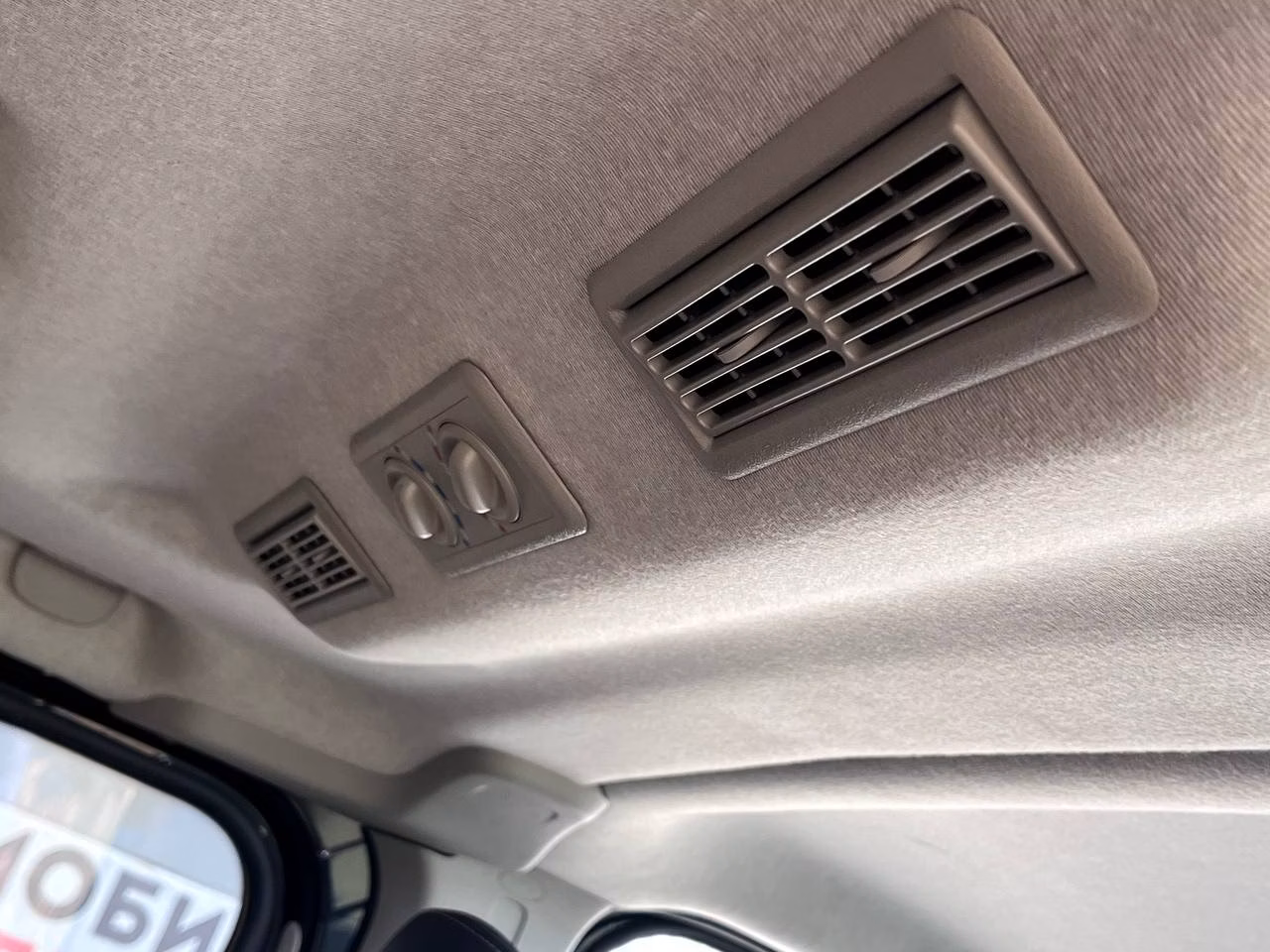 Opel Vivaro фото 13