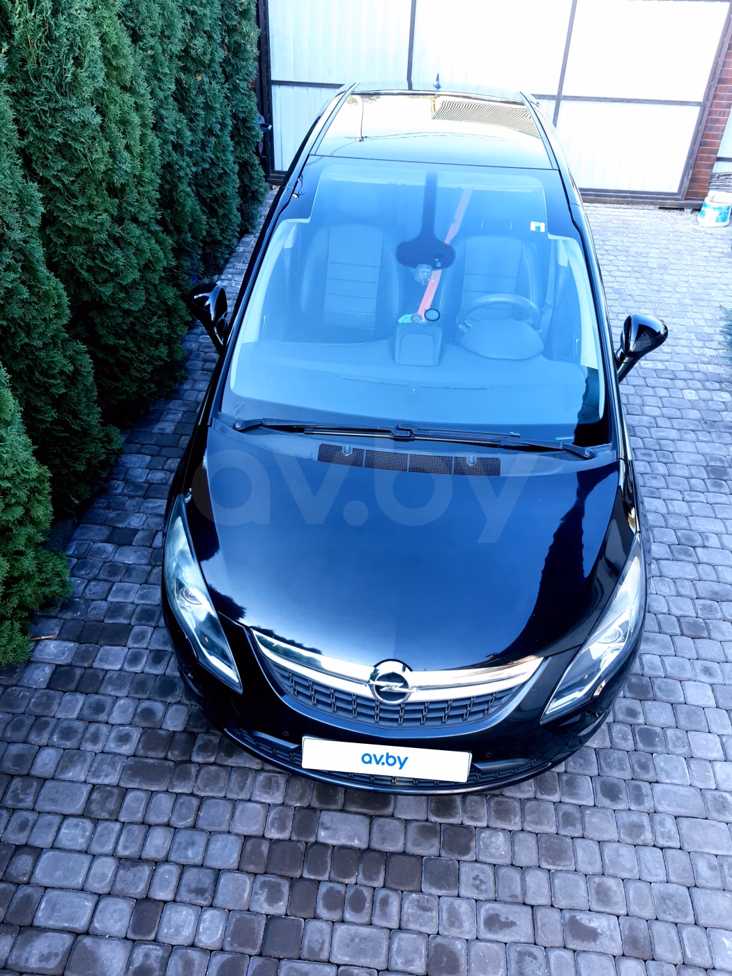 Opel Zafira фото 10