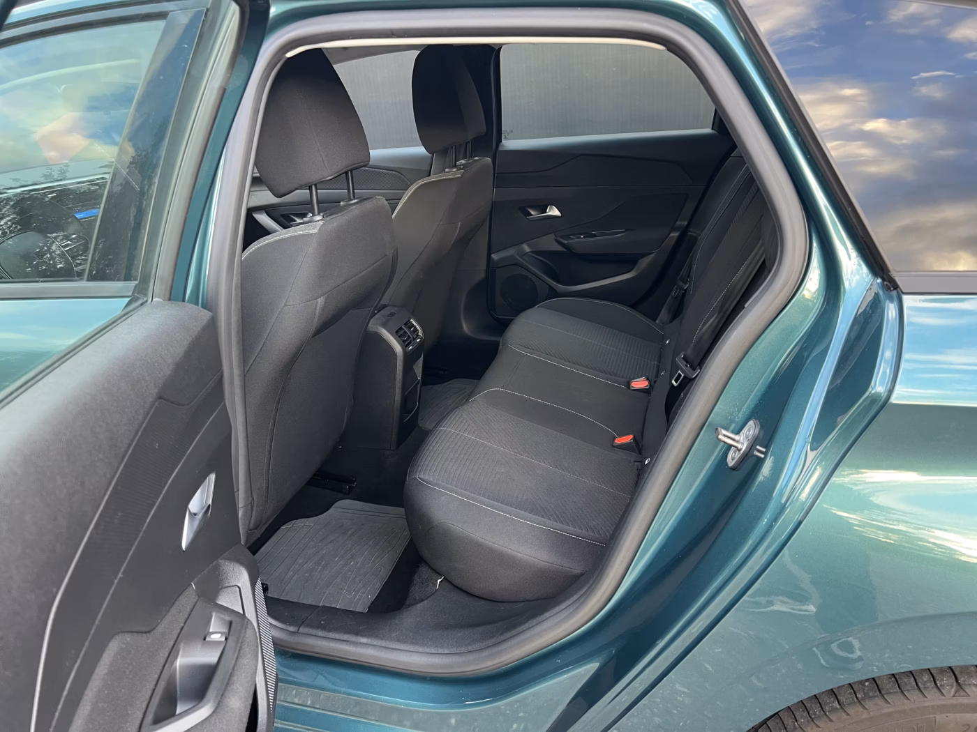 Peugeot 308 фото 14