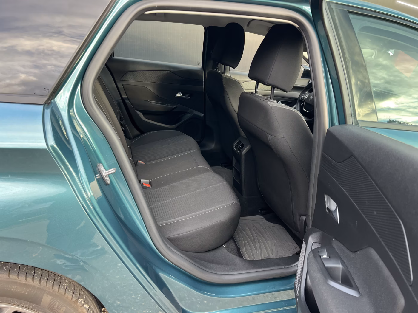 Peugeot 308 фото 16
