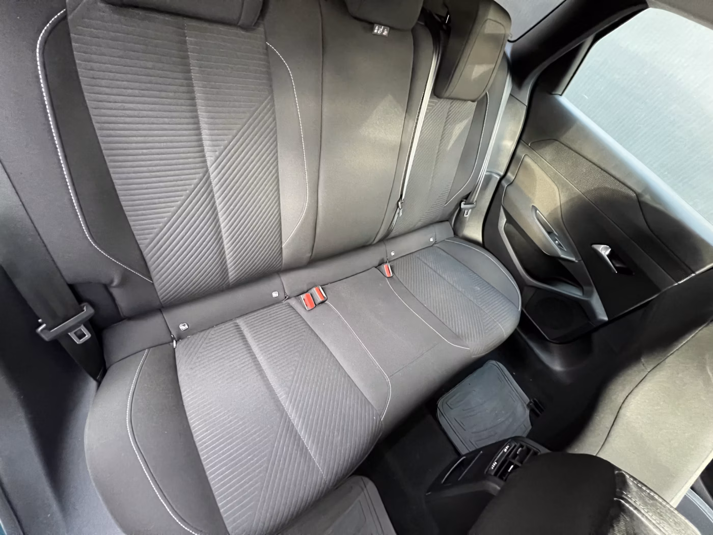 Peugeot 308 фото 20
