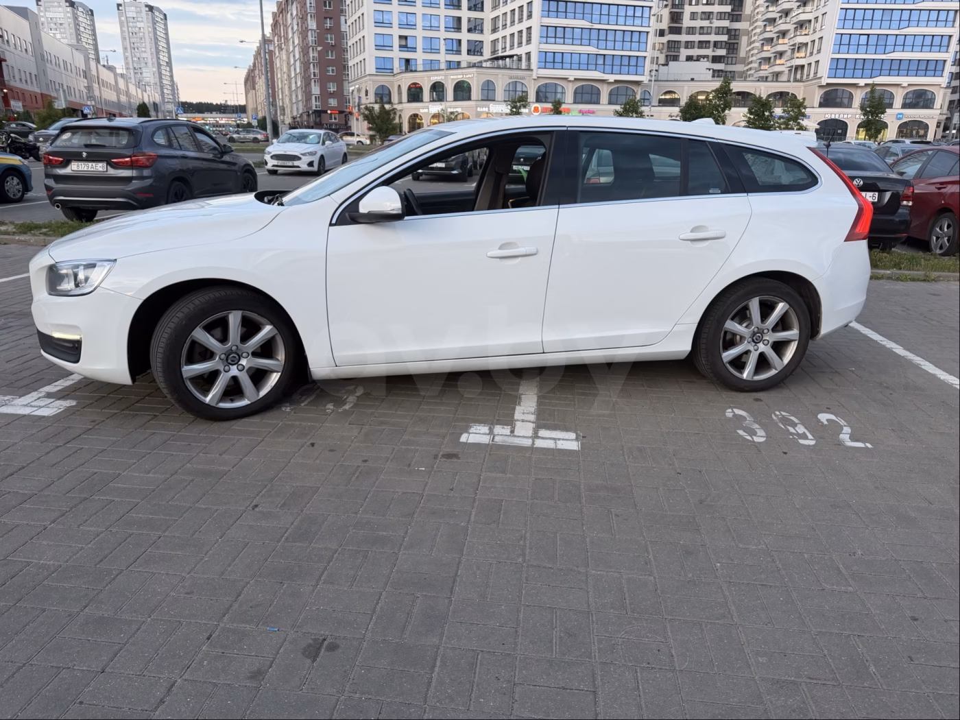 Volvo V60 фото 4