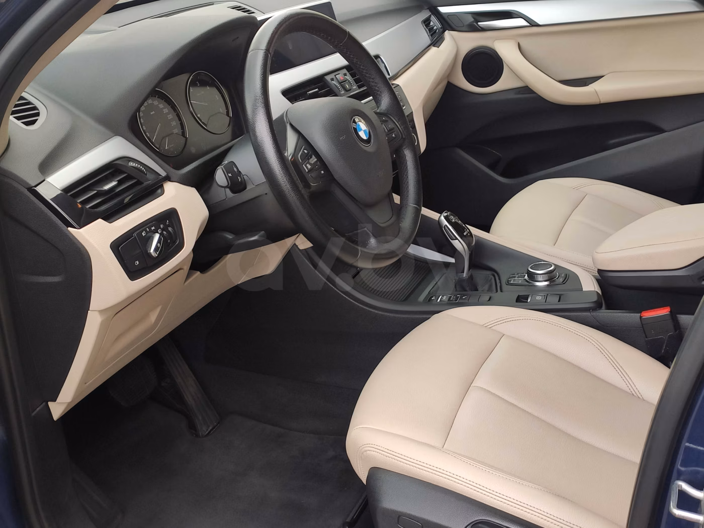 BMW X1 фото 12