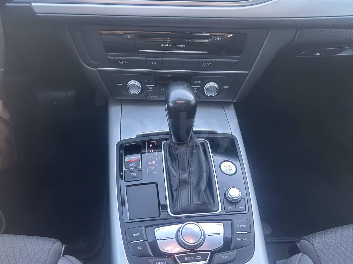 Audi A6 фото 16