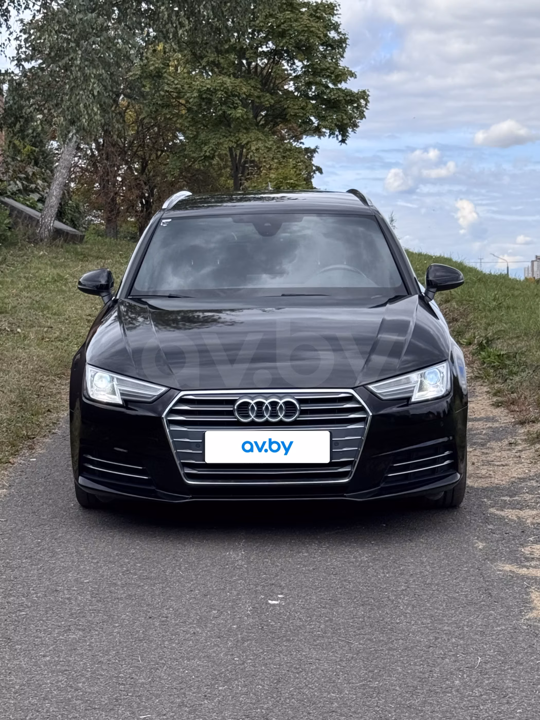 Audi A4 фото 2